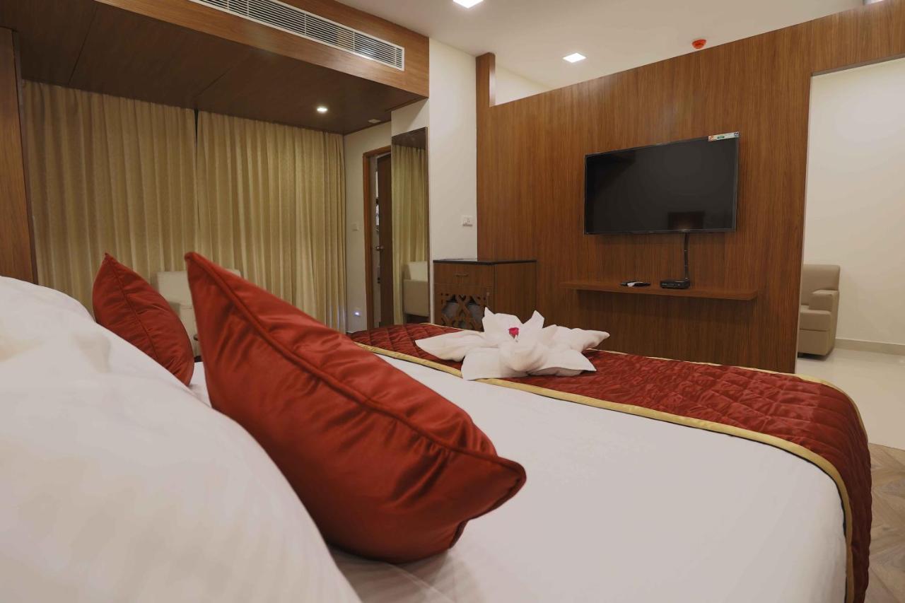 Hotel Bluemoon Tirunelveli Ngoại thất bức ảnh